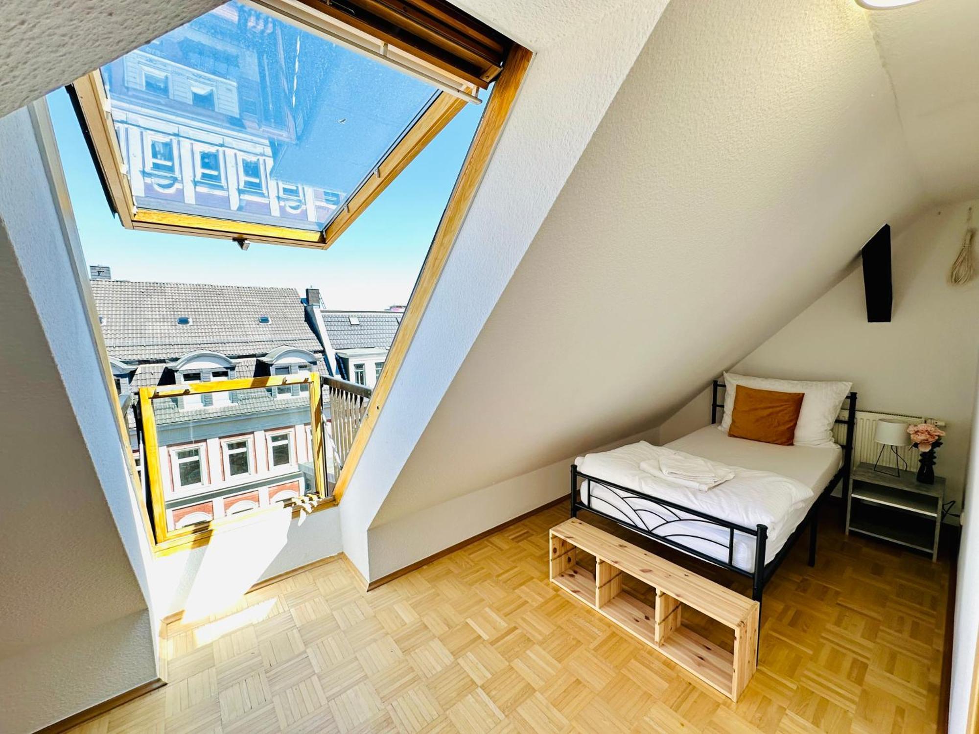 Massive Karli Loft - Over 130 Meters Floor Space - Home Theater Room - 4 Private Sleeping Areas - Best Location In 莱比锡 外观 照片